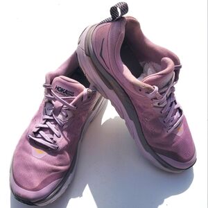 Hoka One One Women's challenger ATR 6 Running Shoes size 10 B